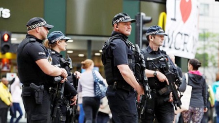 Tin thế giới - Cảnh sát Anh bắt nghi phạm thứ 16 trong vụ đánh bom ở Manchester