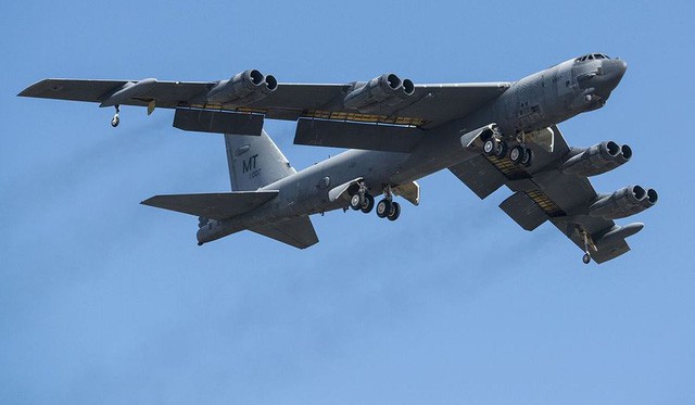 Tin tức - Mỹ điều hàng loạt pháo đài bay B-52 tới Guam 'dằn mặt' Triều Tiên