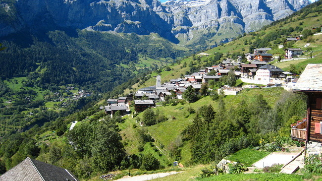 Tin tức - Thụy Sỹ trợ cấp vô điều kiện gần 2.600 USD mỗi tháng cho cư dân của một ngôi làng