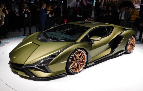 Ôtô - Xe máy - Bảng giá xe Lamborghini mới nhất tháng 1/2020: “Chúa tể” Lamborghini Aventador S 2020 niêm yết 40 tỷ đồng