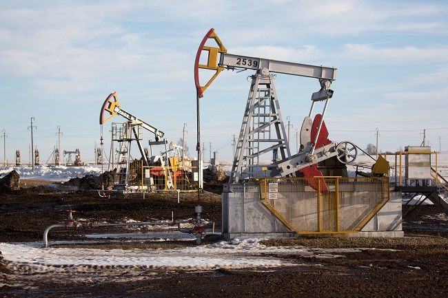 Kinh doanh - Saudi Arabia và Nga thỏa thuận cắt giảm hơn 5 triệu thùng dầu/ngày 