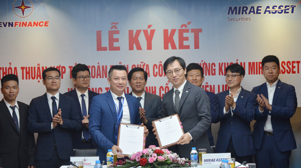 Kinh doanh - EVN Finance và tập đoàn tài chính toàn cầu Mirae Asset ký thỏa thuận hợp tác 