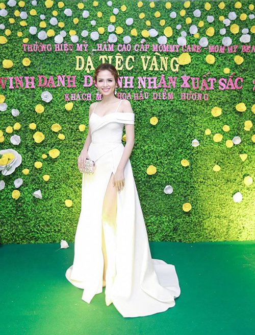 Tin tức giải trí - Hoa hậu Diễm Hương – quyến rũ ở sự kiện Mommy (Hình 3).