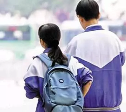 Gia đình - Tình yêu - Bị ngăn cấm, học sinh cấp 3 khẳng định tình yêu bằng… keo 502