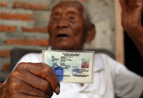 Đời sống - Cụ ông lớn tuổi nhất thế giới ở Indonesia đã qua đời ở tuổi 146
