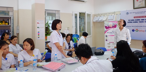 Sức khoẻ - Làm đẹp - PGS Nguyễn Tiến Dũng phản bác việc cứ dịch mũi trắng đục là dùng kháng sinh