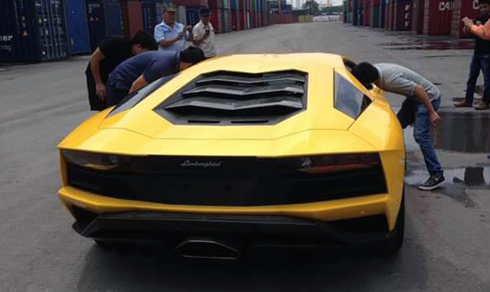 Thế giới Xe - Lamborghini Aventador S đầu tiên về Việt Nam