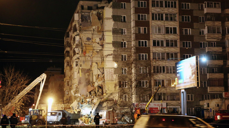 Tin thế giới - Nga: Sập chung cư 9 tầng từ thời Liên Xô cũ