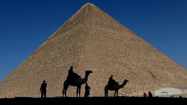 Tin thế giới - Phát hiện phòng trống to bằng máy bay ngay trong lòng kim tự tháp Pharaoh
