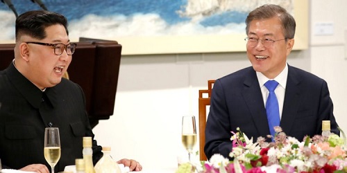 Tin thế giới - Có gì trong chiếc usb Tổng thống Hàn Quốc trao cho lãnh đạo Triều Tiên?