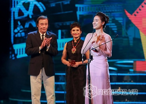 Tin tức - Nhã Phương giành giải nữ chính xuất sắc tại Cánh diều 2017