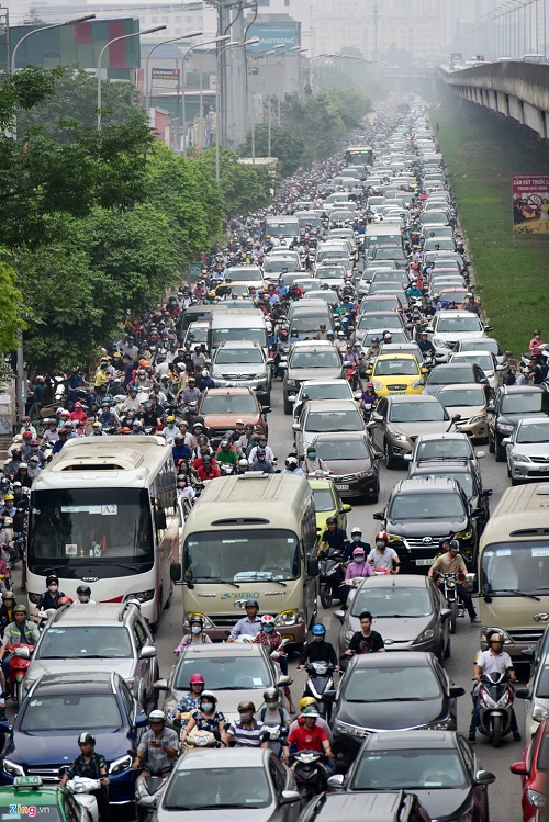 Tin tức - Ngày đầu tiên sau kỳ nghỉ lễ, đường Hà Nội tắc dài hàng km (Hình 3).