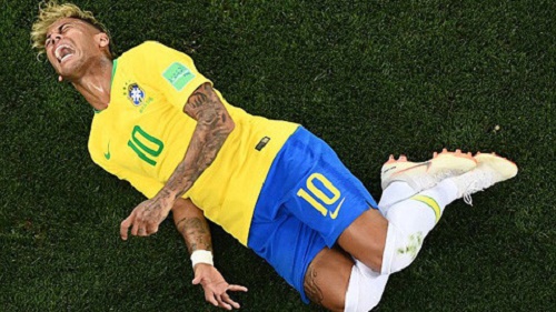 Tin tức - Lần đầu thừa nhận hành vi ăn vạ tại World Cup 2018, Neymar mong mọi người tha thứ (Hình 3).
