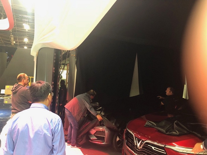 Ôtô - Xe máy - Nóng: 2 chiếc xe VinFast đã cập bến sân khấu lớn Paris Motorshow 2018! (Hình 6).