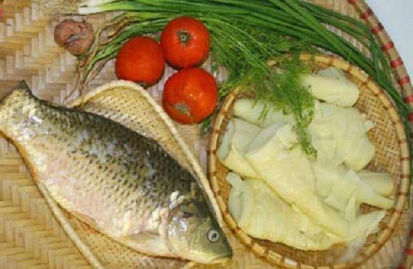 Tin tức - Món ngon mỗi ngày: Canh cá chép nấu măng chua ăn quên sầu ngày lạnh (Hình 2).