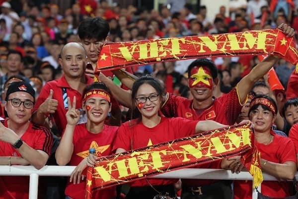 Tin tức - Không mua được vé bóng đá online do VFF mở bán, CĐV hủy vé đi Philippines