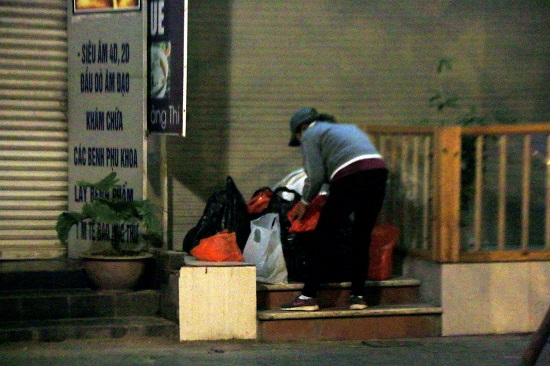 Tin tức - Hành trình theo chân những 'người vô gia cư' đi xe máy, ô tô, ở nhà tầng