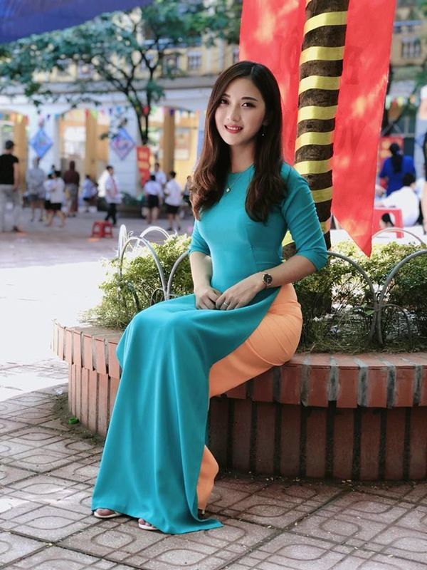 Cộng đồng mạng - Ngẩn ngơ ngắm nhan sắc 5 cô giáo 'xinh nhất Việt Nam' (Hình 8).