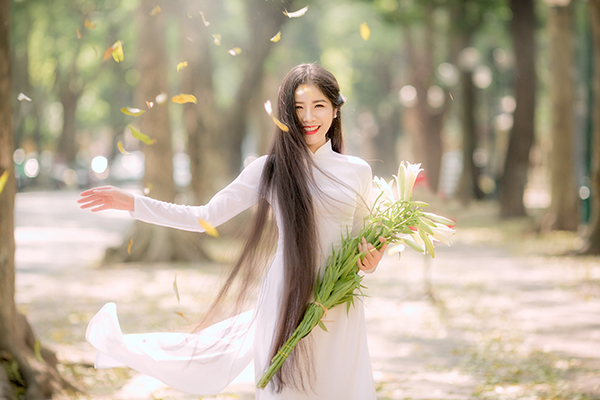 Công chúa tóc mây” phiên bản Việt và thành tích viết lách khiến nhiều người  ngưỡng mộ