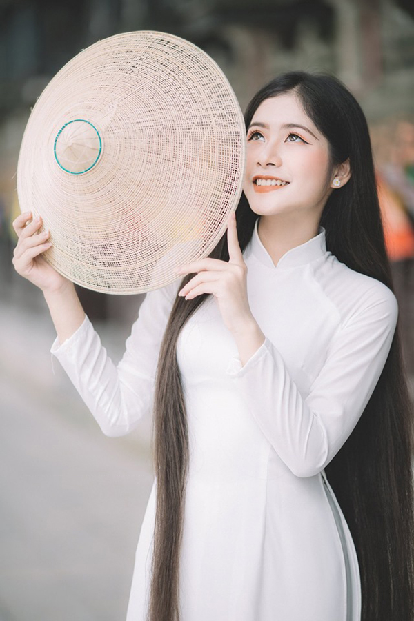 Công chúa tóc mây” phiên bản Việt và thành tích viết lách khiến nhiều người  ngưỡng mộ
