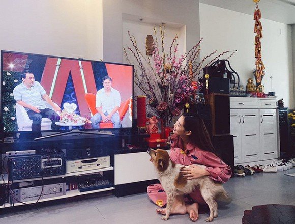 Giải trí - Cuộc sống giàu có, sang chảnh khó tin của Khánh Vân trước khi đăng quang Hoa hậu Hoàn Vũ Việt Nam (Hình 3).