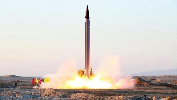 Tin thế giới - Căn cứ và tàu sân bay Mỹ đang nằm trong tầm ngắm tên lửa của Iran 