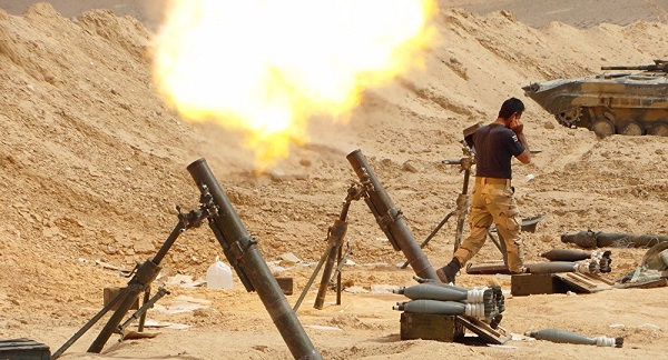 Tin thế giới - Quân đội Syria dội hỏa lực đáp trả việc phiến quân dùng vũ khí hóa học tấn công dân thường