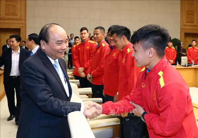 Tin tức - Thủ tướng trao thưởng cho đội tuyển Việt Nam vô địch AFF Suzuki Cup 2018 (Hình 2).