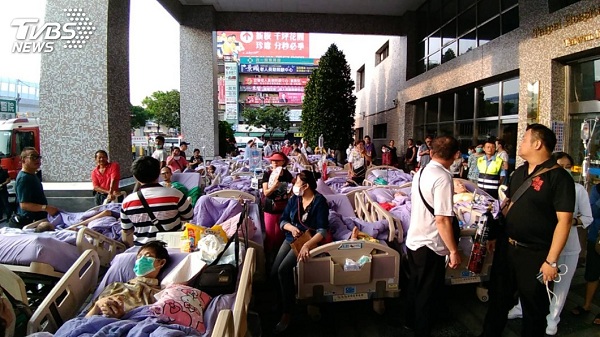 Tin thế giới - Cháy lớn tại bệnh viện Đài Loan, ít nhất 9 người thiệt mạng (Hình 3).