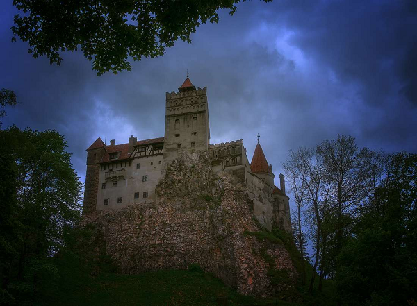 Tin thế giới - Khám phá lâu đài có thật của bá tước Dracula: Viên ngọc huyền bí tại Rumani (Hình 4).
