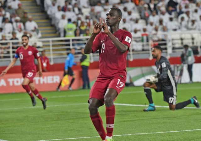 Tin tức - UAE khiếu nại 2 cầu thủ Qatar không đủ điều kiện thi đấu, kết quả trận bán kết sẽ đảo chiều?