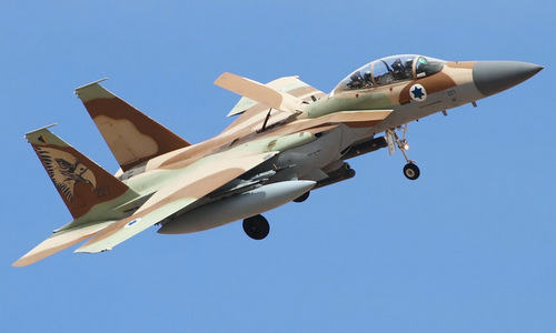 Tin thế giới - 'Đại bàng bất bại' F-15 của Israel bung nắp buồng lái ở độ cao 9.000m