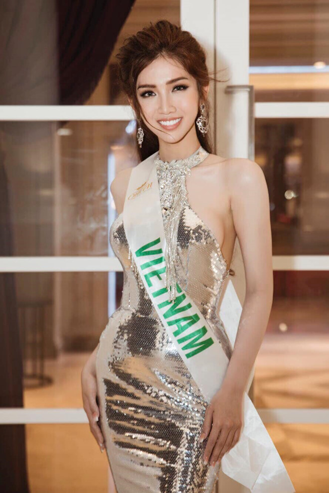 Tin tức - Bộ trang phục dân tộc gây tranh cãi của Đỗ Nhật Hà tại Hoa hậu Chuyển giới quốc tế 2019
