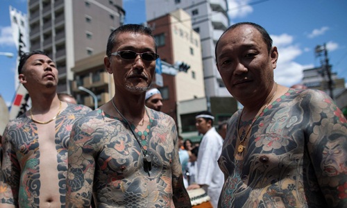Tin thế giới - Các băng đảng mafia tại Nhật Bản điêu đứng trước sự truy quét gắt gao của cảnh sát (Hình 2).