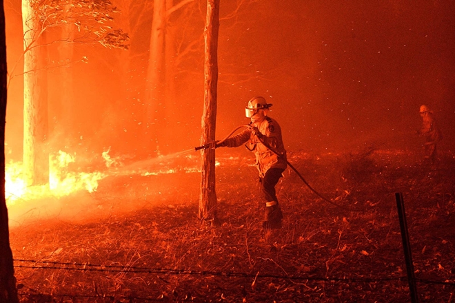 Tin thế giới - Những hình ảnh khiến người xem rớt nước mắt trong đại thảm họa cháy rừng ở Australia (Hình 4).