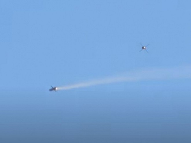 Tin thế giới - Tin tức quân sự mới nóng nhất ngày 11/4: F-22 Mỹ xuất kích chặn hai chiến đấu cơ Nga (Hình 2).