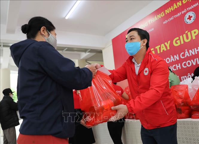 Việc tốt quanh ta - Hội Chữ thập đỏ Việt Nam triển khai mô hình 'Chợ Nhân đạo' hỗ trợ người gặp khó khăn do Covid-19