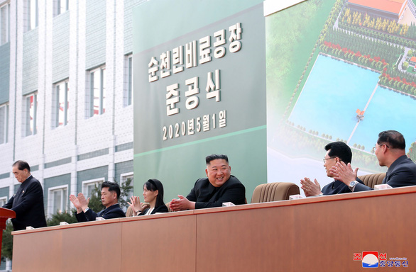 Tin thế giới - Truyền thông Triều Tiên bất ngờ công bố những hình ảnh mới nhất của ông Kim Jong-un (Hình 4).