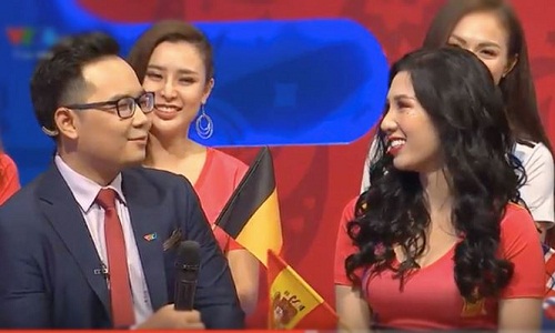 Tin tức - Vẻ đẹp nóng bỏng của nữ cổ động viên Việt Nam mùa World Cup 2018 (Hình 7).