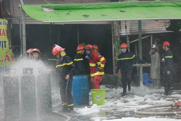 Tin tức - Hà Nội: Cháy lớn tại nhà hàng, một người tử vong (Hình 5).