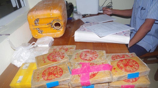 Tin trong nước - Hàng loạt bánh ma túy trôi dạt vào bờ biển miền Trung: Bộ Công an vào cuộc điều tra