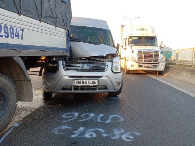 Tin trong nước - Tin tai nạn giao thông mới nhất hôm nay 4/12/2019: Người đàn ông bị tàu đâm tử vong (Hình 4).