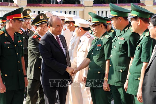 Tin tức - Thủ tướng Chính phủ Nguyễn Xuân Phúc chúc Tết lực lượng vũ trang và nhân dân TP Đà Nẵng