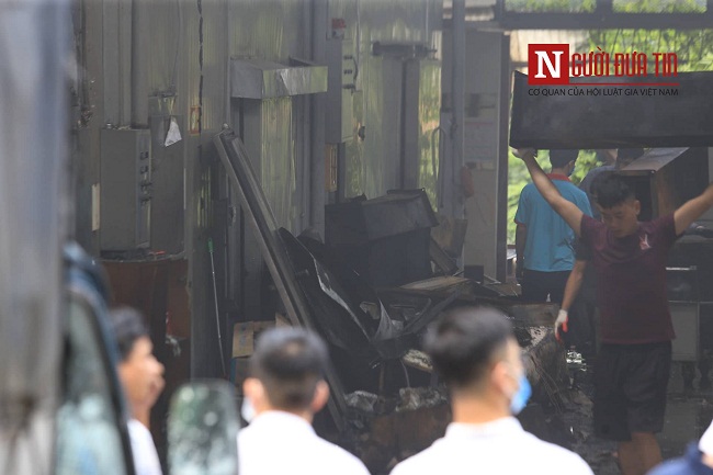 Tin trong nước - Phó Thủ tướng yêu cầu điều tra, làm rõ nguyên nhân vụ cháy khiến 8 người tử vong ở Hà Nội (Hình 2).
