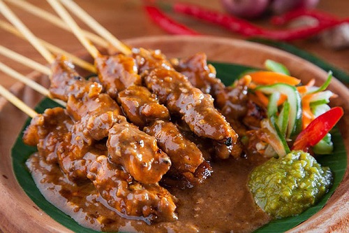 Tin tức - Đến Indonesia cổ vũ cho Olympic Việt Nam đừng quên thử những món ăn đặc sản này