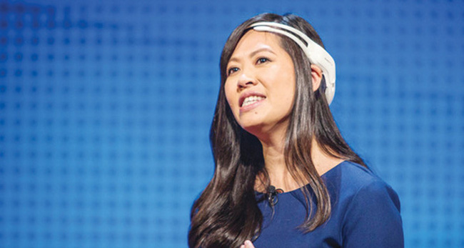 Tin thế giới - Nữ doanh nhân gốc Việt chế tạo thiết bị giúp lái xe F1 bằng suy nghĩ