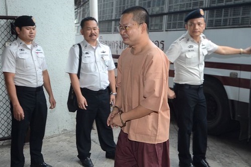 Tin thế giới - Cuộc sống xa hoa của nhà sư ăn chơi nhất Thái Lan và án tù 130 năm vì rửa tiền, lạm dụng tình dục
