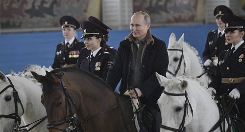 Tin thế giới - Tổng thống Putin cùng cưỡi ngựa với các ‘bông hồng thép’ nước Nga, gửi lời chúc nhân ngày 8/3