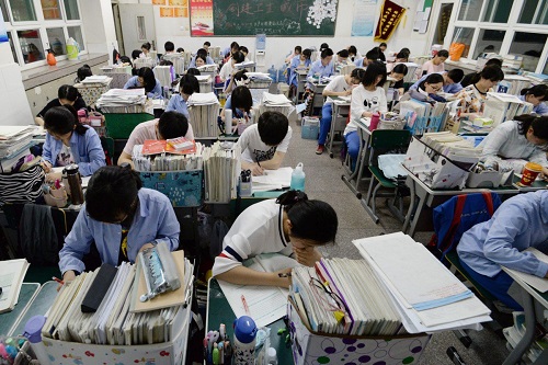 Tin thế giới - Học sinh Trung Quốc lạm dụng “thuốc kích thích thông minh” cho kỳ thi đại học