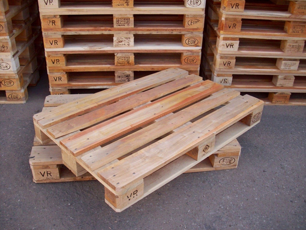 Xã hội - Quy trình đóng Pallet gỗ và thùng gỗ Pallet tại Hà Nội